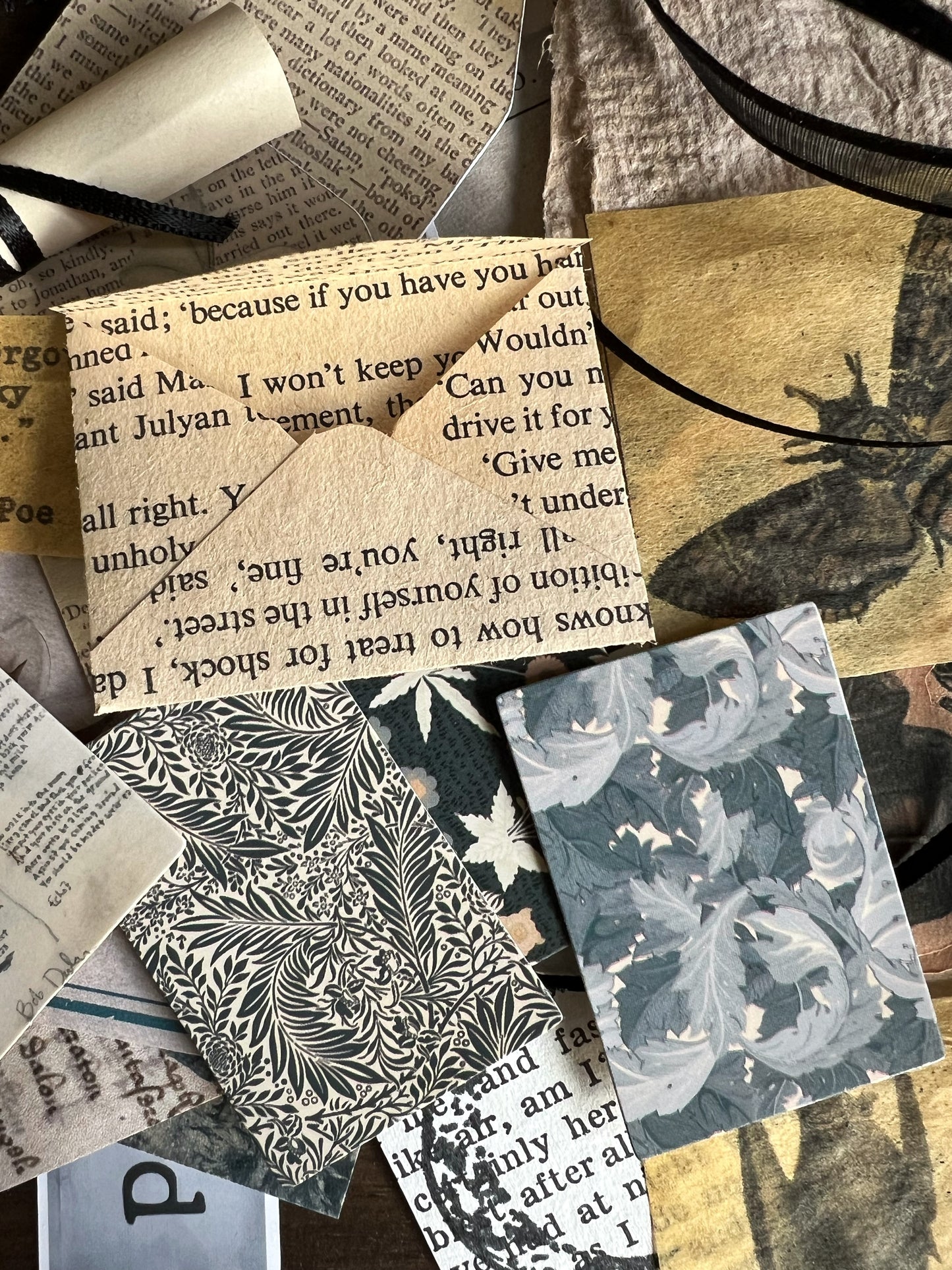 Cabinet of Shadows - gothic horror ephemera tin