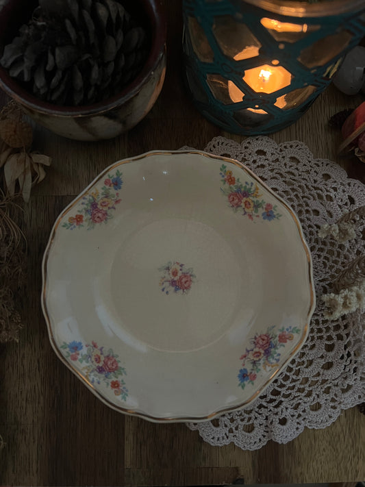 Vintage Floral Dish 13cm