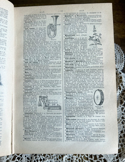 Antique 1912 French Larousse Dictionary - Larousse Classique Illustré